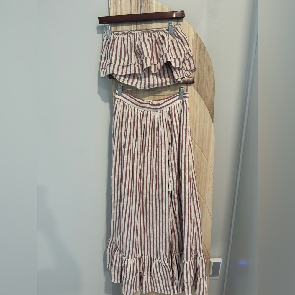 Listicle Striped Set - Picture 3 of 5